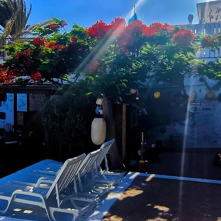 Lucia - Sol De Adu Tías